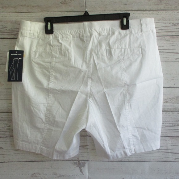 NWT - CORAL BAY shorts w/Comfort Waist - sz 18 - Picture 3 of 3